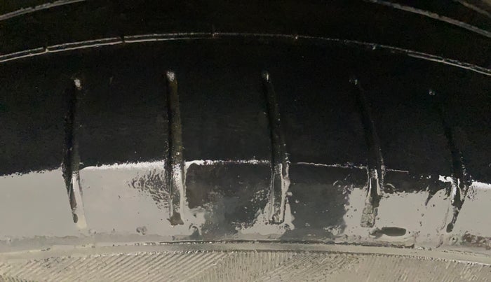 2018 Hyundai Verna 1.6 VTVT SX O, Petrol, Manual, 2,026 km, Right Rear Tyre Tread