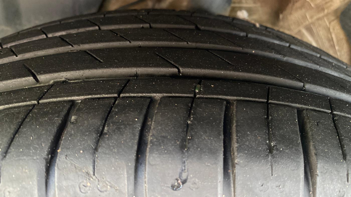 2021 MG HECTOR SHARP 1.5 DCT PETROL, Petrol, Automatic, 63,097 km, Left Front Tyre Tread