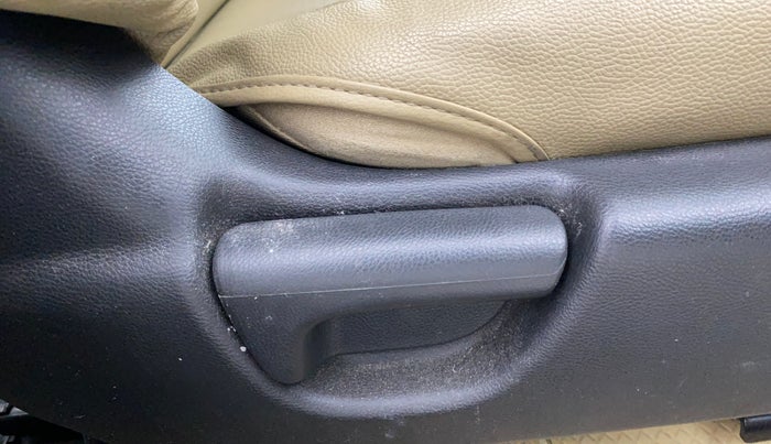 2016 Honda City 1.5L I-VTEC V MT, Petrol, Manual, 88,691 km, Driver Side Adjustment Panel