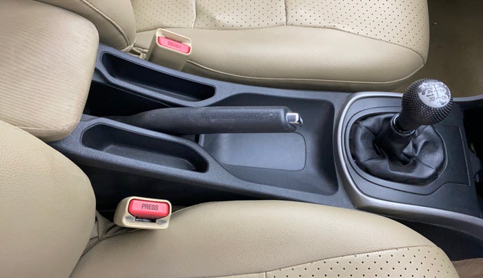 2016 Honda City 1.5L I-VTEC V MT, Petrol, Manual, 88,691 km, Gear Lever