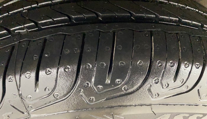 2016 Honda City 1.5L I-VTEC V MT, Petrol, Manual, 88,691 km, Right Rear Tyre Tread