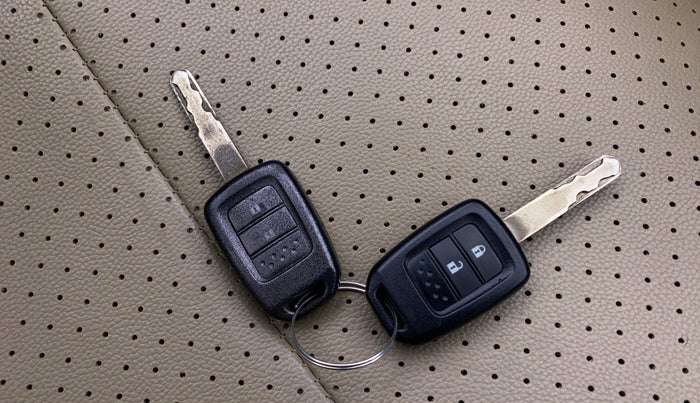 2016 Honda City 1.5L I-VTEC V MT, Petrol, Manual, 88,691 km, Key Close Up