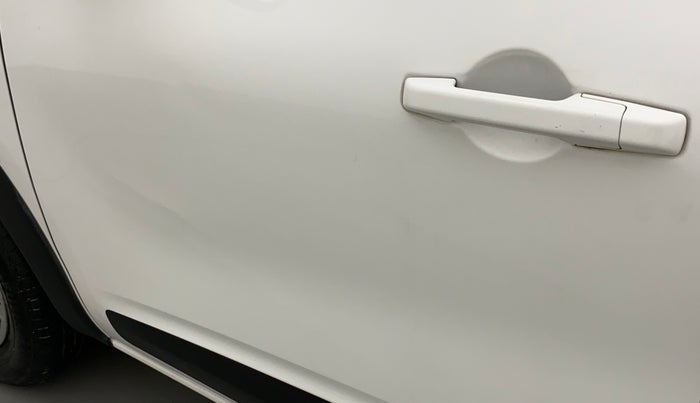 2022 Renault TRIBER RXT, Petrol, Manual, 13,915 km, Front passenger door - Slightly dented