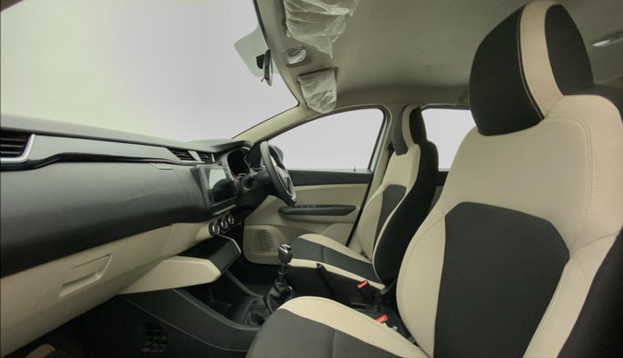 2022 Renault TRIBER RXT, Petrol, Manual, 13,915 km, Right Side Front Door Cabin