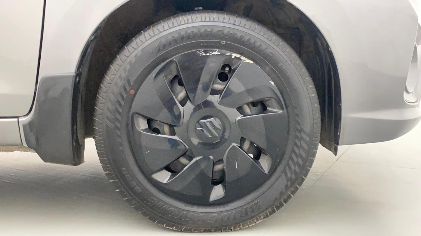 2018 Maruti Celerio ZXI, Petrol, Manual, 45,250 km, Right Front Wheel