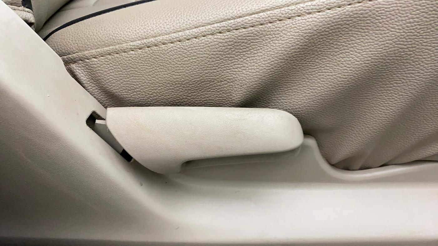 2018 Maruti Celerio ZXI, Petrol, Manual, 45,250 km, Driver Side Adjustment Panel