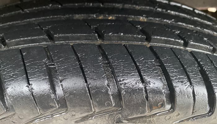 2015 Renault Kwid RXT 0.8, Petrol, Manual, 54,222 km, Left Rear Tyre Tread