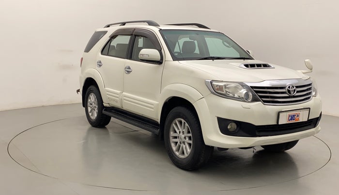 2014 Toyota Fortuner 3.0 4X2 AT, Diesel, Automatic, 1,09,140 km, Right Front Diagonal