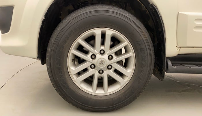 2014 Toyota Fortuner 3.0 4X2 AT, Diesel, Automatic, 1,09,140 km, Left Front Wheel