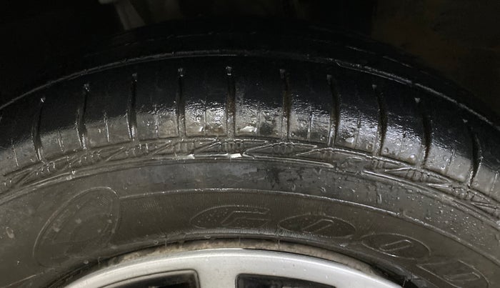 2019 Renault TRIBER RXZ, Petrol, Manual, 66,386 km, Left Front Tyre Tread