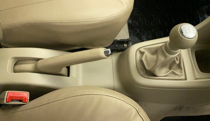 2013 Maruti Swift Dzire VXI, Petrol, Manual, 29,811 km, Gear Lever