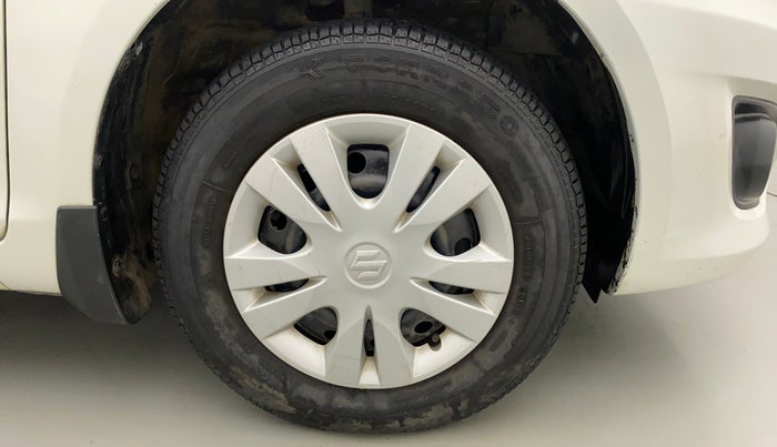 2013 Maruti Swift Dzire VXI, Petrol, Manual, 29,811 km, Right Front Wheel