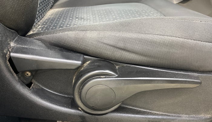 2018 Tata NEXON XZA PLUS PETROL, Petrol, Automatic, 89,777 km, Driver Side Adjustment Panel