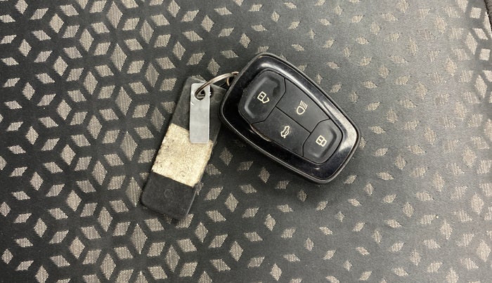 2018 Tata NEXON XZA PLUS PETROL, Petrol, Automatic, 89,777 km, Key Close Up