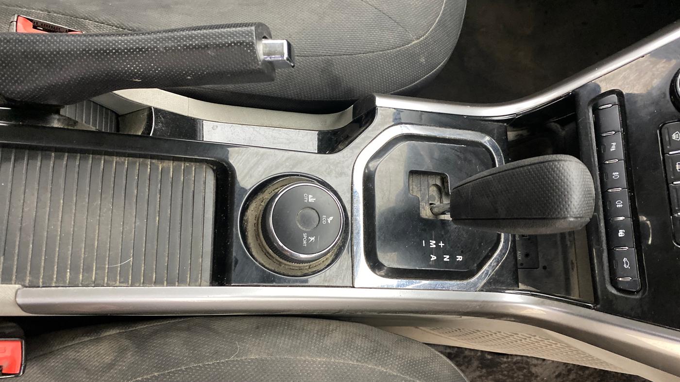2018 Tata NEXON XZA PLUS PETROL, Petrol, Automatic, 89,677 km, Gear Lever