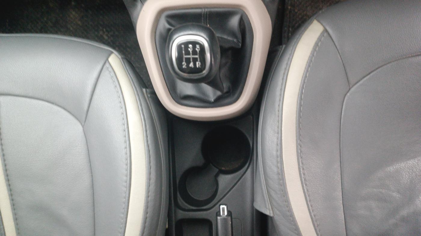 2014 Hyundai Grand i10 ASTA AT 1.2 KAPPA VTVT, Petrol, Automatic, 66,107 km, Gear Lever