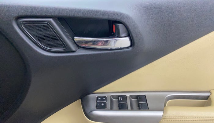 2016 Honda City 1.5L I-VTEC VX (O) MT, Petrol, Manual, 47,156 km, Driver Side Door Panels Control