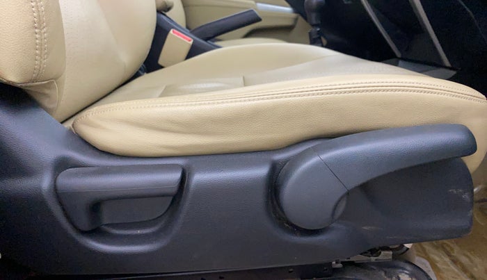 2016 Honda City 1.5L I-VTEC VX (O) MT, Petrol, Manual, 47,156 km, Driver Side Adjustment Panel