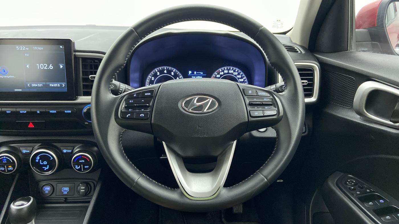 2019 Hyundai VENUE 1.0 TURBO GDI SX+ AT, Petrol, Automatic, 24,576 km, Steering Wheel Close Up