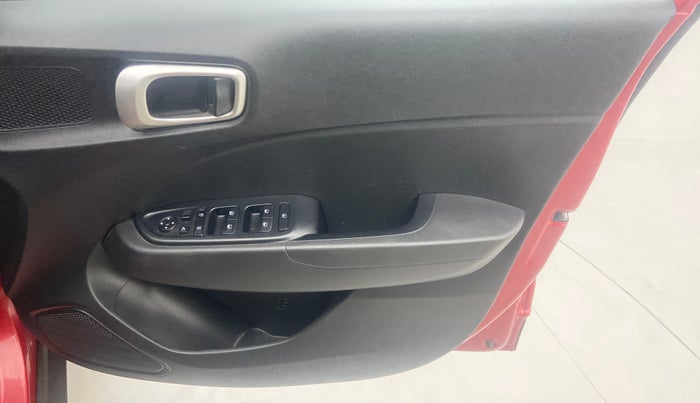 2019 Hyundai VENUE 1.0 TURBO GDI SX+ AT, Petrol, Automatic, 24,576 km, Driver Side Door Panels Control