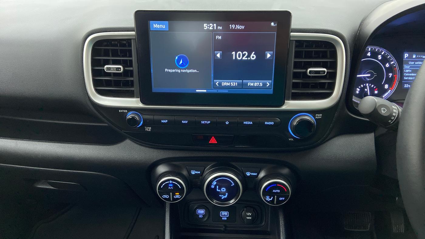 2019 Hyundai VENUE 1.0 TURBO GDI SX+ AT, Petrol, Automatic, 24,576 km, Air Conditioner