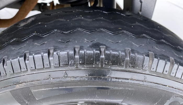 2020 Maruti Eeco 5 STR WITH AC PLUSHTR, Petrol, Manual, Left Rear Tyre Tread