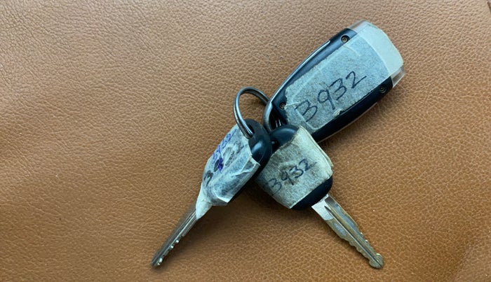 2019 Maruti Alto 800 LXI, Petrol, Manual, 93,065 km, Key Close Up