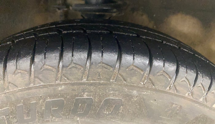 2019 Maruti Alto 800 LXI, Petrol, Manual, 93,065 km, Right Front Tyre Tread