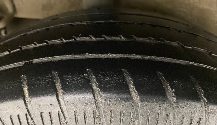 2017 Maruti Celerio ZXI OPT, Petrol, Manual, 79,026 km, Right Rear Tyre Tread