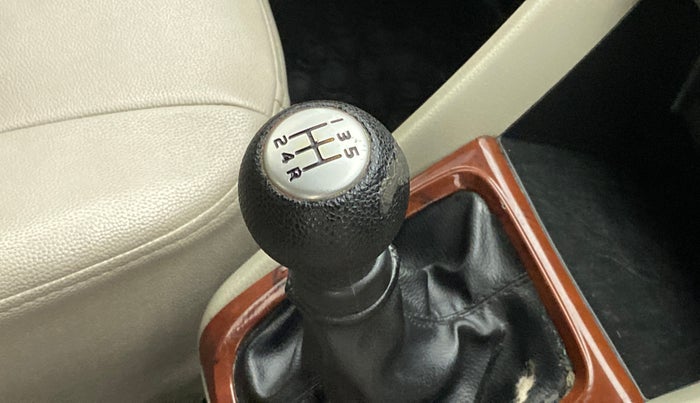 2017 Maruti Celerio ZXI OPT, Petrol, Manual, 79,026 km, Gear lever - Boot cover slightly torn