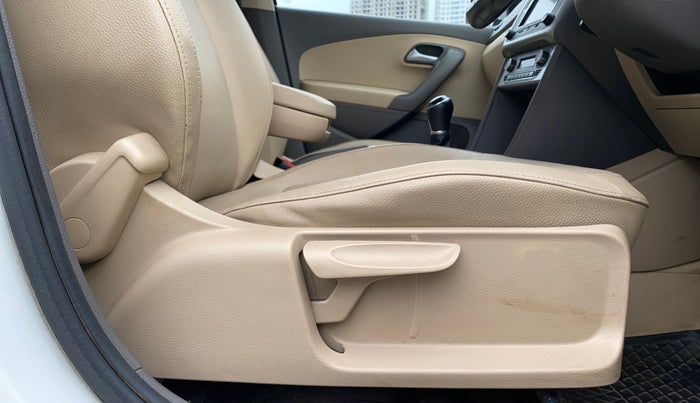 2018 Volkswagen Vento HIGHLINE 1.6 MPI, Petrol, Manual, 75,330 km, Driver Side Adjustment Panel