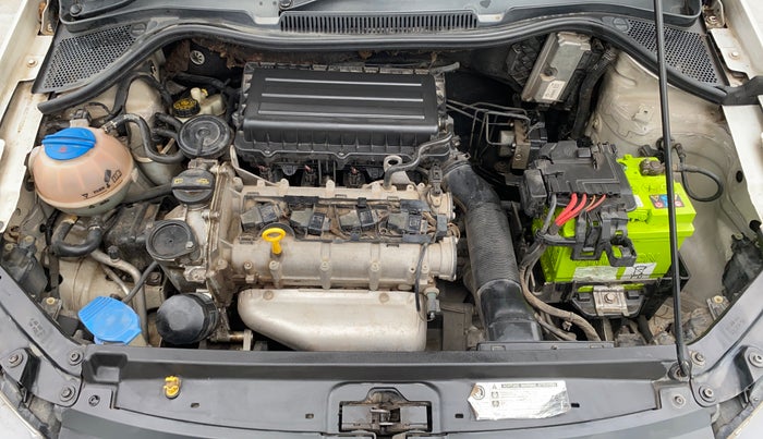 2018 Volkswagen Vento HIGHLINE 1.6 MPI, Petrol, Manual, 75,330 km, Engine View