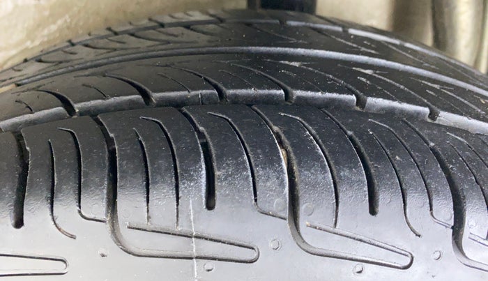 2016 Maruti Celerio VXI AMT, Petrol, Automatic, 78,757 km, Left Rear Tyre Tread