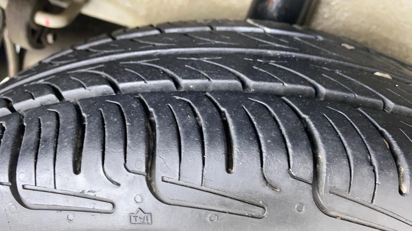 2016 Maruti Celerio VXI AMT, Petrol, Automatic, 78,757 km, Right Rear Tyre Tread
