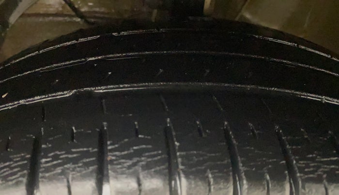2017 Maruti Dzire ZXI AMT, Petrol, Automatic, 56,388 km, Left Front Tyre Tread