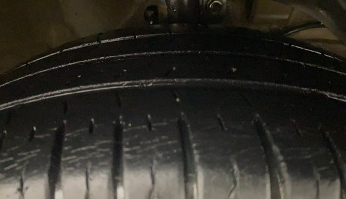 2017 Maruti Dzire ZXI AMT, Petrol, Automatic, 56,388 km, Right Front Tyre Tread