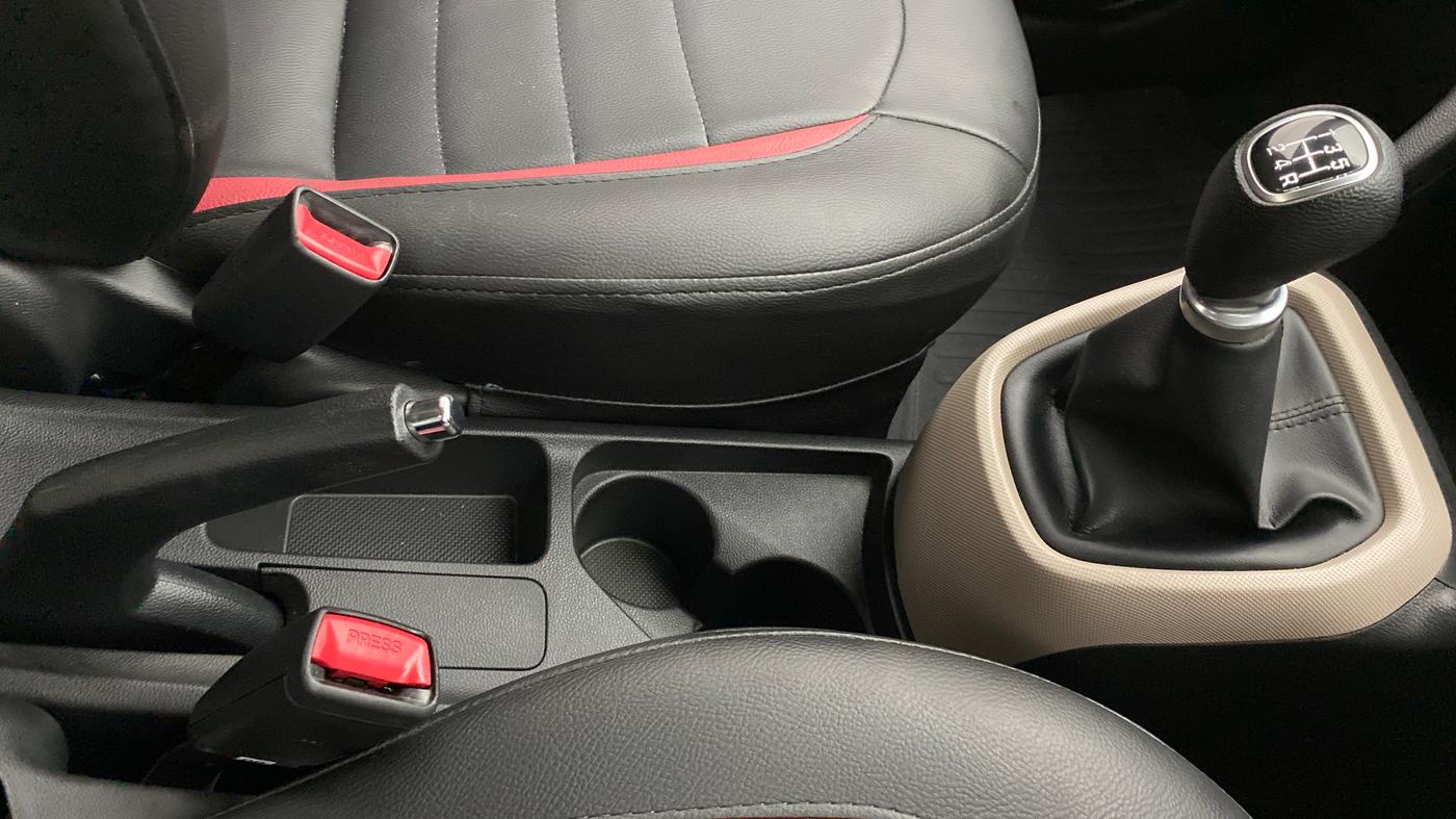 2019 Hyundai Grand i10 SPORTZ 1.2 KAPPA VTVT, Petrol, Manual, 2,126 km, Gear Lever