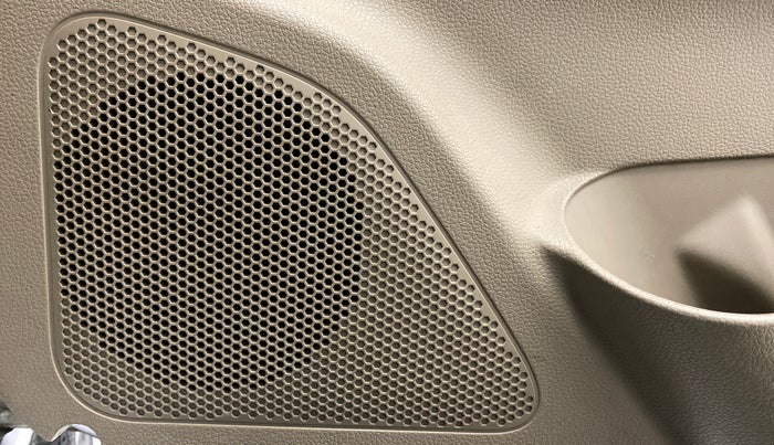 2015 Mahindra TUV300 T8, Diesel, Manual, 59,531 km, Speaker