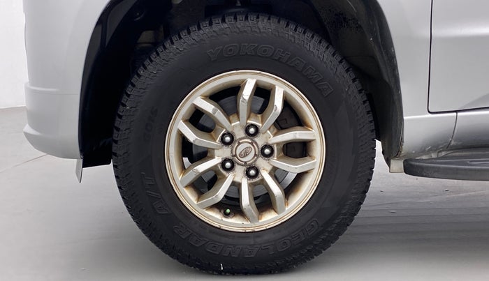 2015 Mahindra TUV300 T8, Diesel, Manual, 59,531 km, Left Front Wheel