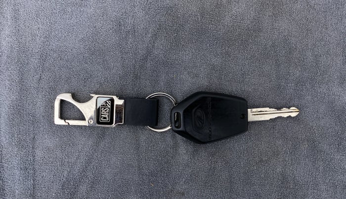 2015 Mahindra TUV300 T8, Diesel, Manual, 59,531 km, Key Close Up