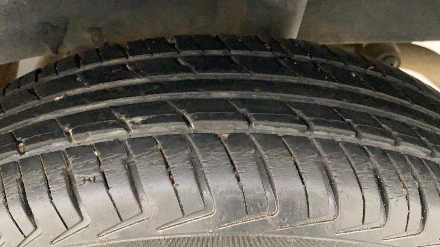 2018 Datsun Redi Go S 1.0, Petrol, Manual, 25,381 km, Left Rear Tyre Tread