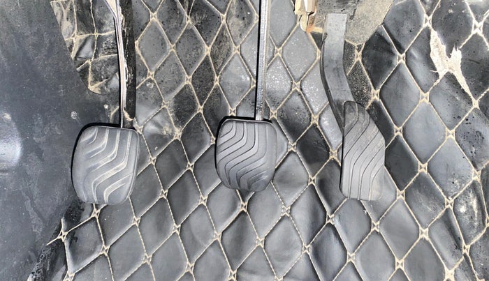 2020 Datsun Redi Go T(O), Petrol, Manual, 48,992 km, Pedals