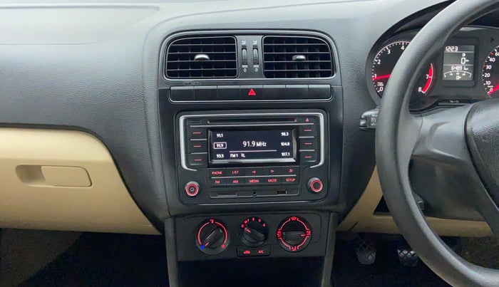 2016 Volkswagen Ameo COMFORTLINE 1.2, Petrol, Manual, 64,953 km, Air Conditioner