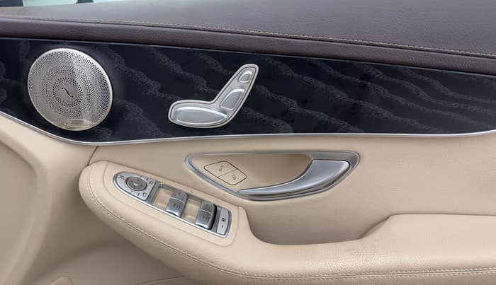 2022 Mercedes Benz GLC CLASS 200 Progressive, Petrol, Automatic, 17,116 km, Driver Side Door Panels Control