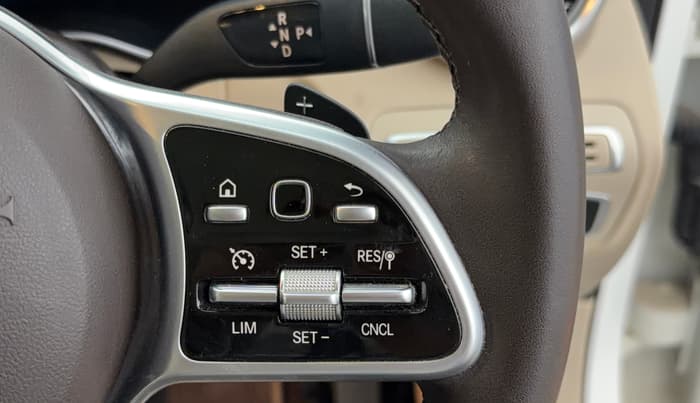 2022 Mercedes Benz GLC CLASS 200 Progressive, Petrol, Automatic, 17,116 km, Adaptive Cruise Control