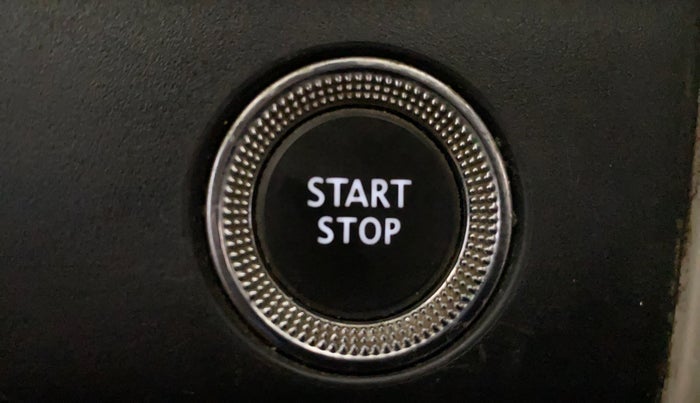 2019 Renault TRIBER RXZ, Petrol, Manual, 27,832 km, Keyless Start/ Stop Button