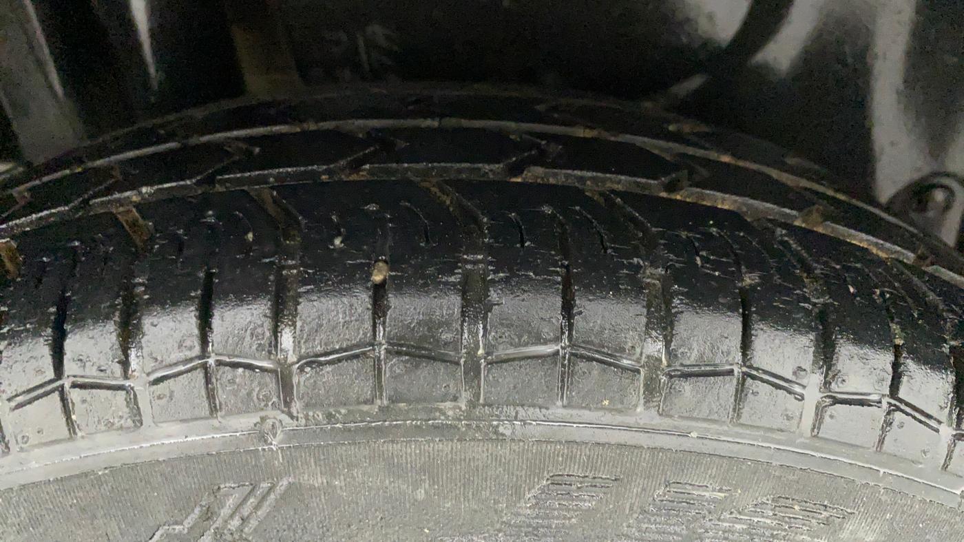 2015 Maruti Swift Dzire VXI, Petrol, Manual, 62,441 km, Right Rear Tyre Tread
