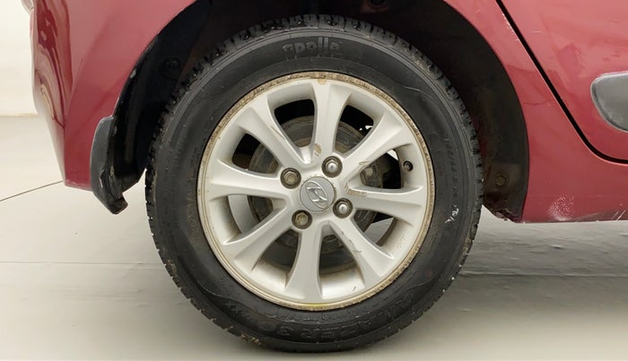 2014 Hyundai Grand i10 ASTA AT 1.2 KAPPA VTVT, Petrol, Automatic, 26,642 km, Right Rear Wheel