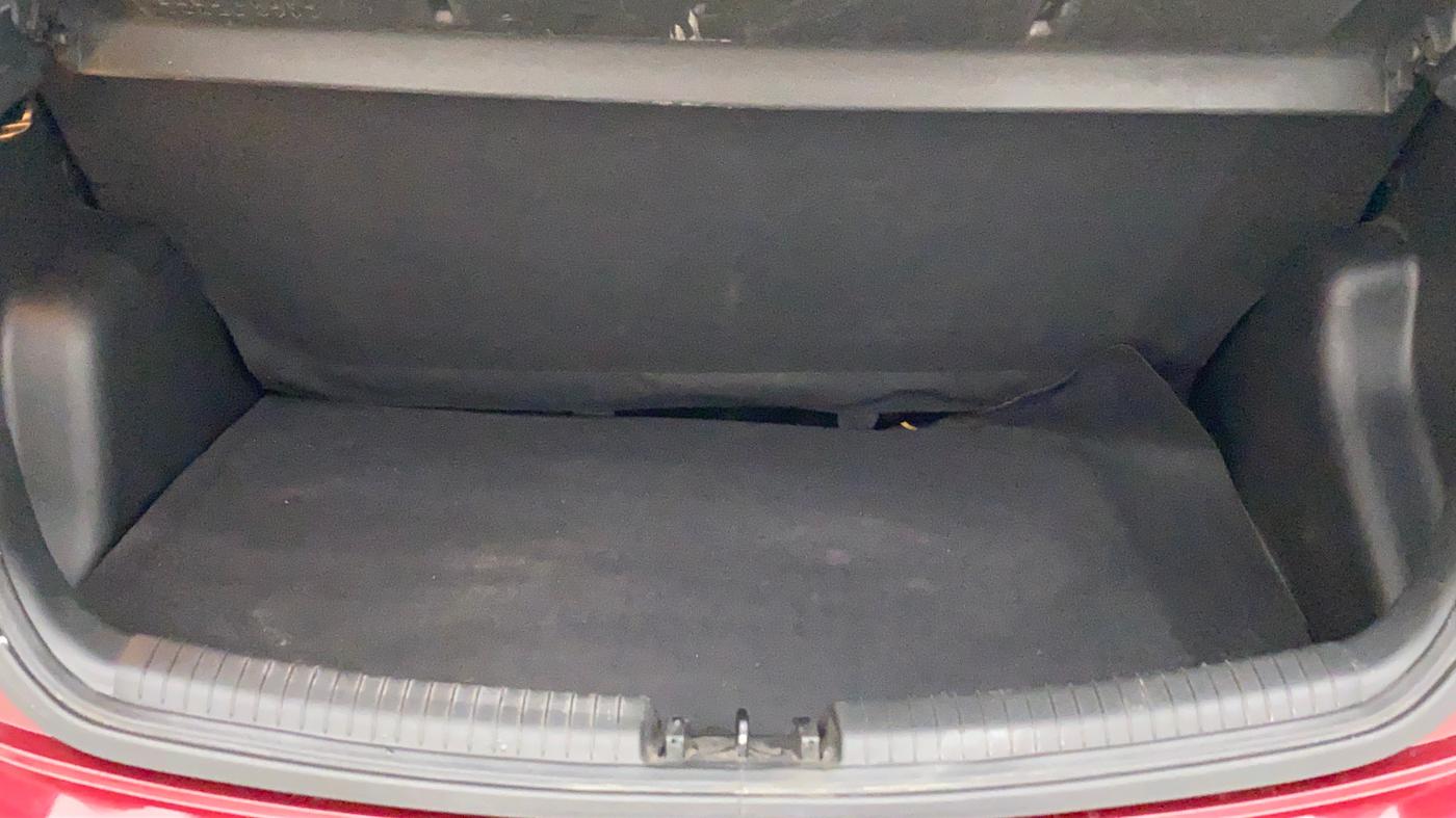 2014 Hyundai Grand i10 ASTA AT 1.2 KAPPA VTVT, Petrol, Automatic, 26,642 km, Boot Inside