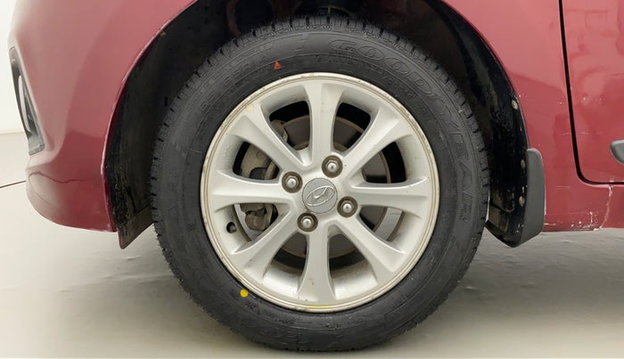 2014 Hyundai Grand i10 ASTA AT 1.2 KAPPA VTVT, Petrol, Automatic, 26,642 km, Left Front Wheel